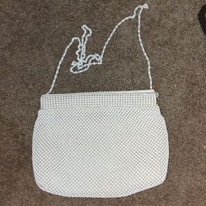 Warren Reed white metal mesh handbag purse